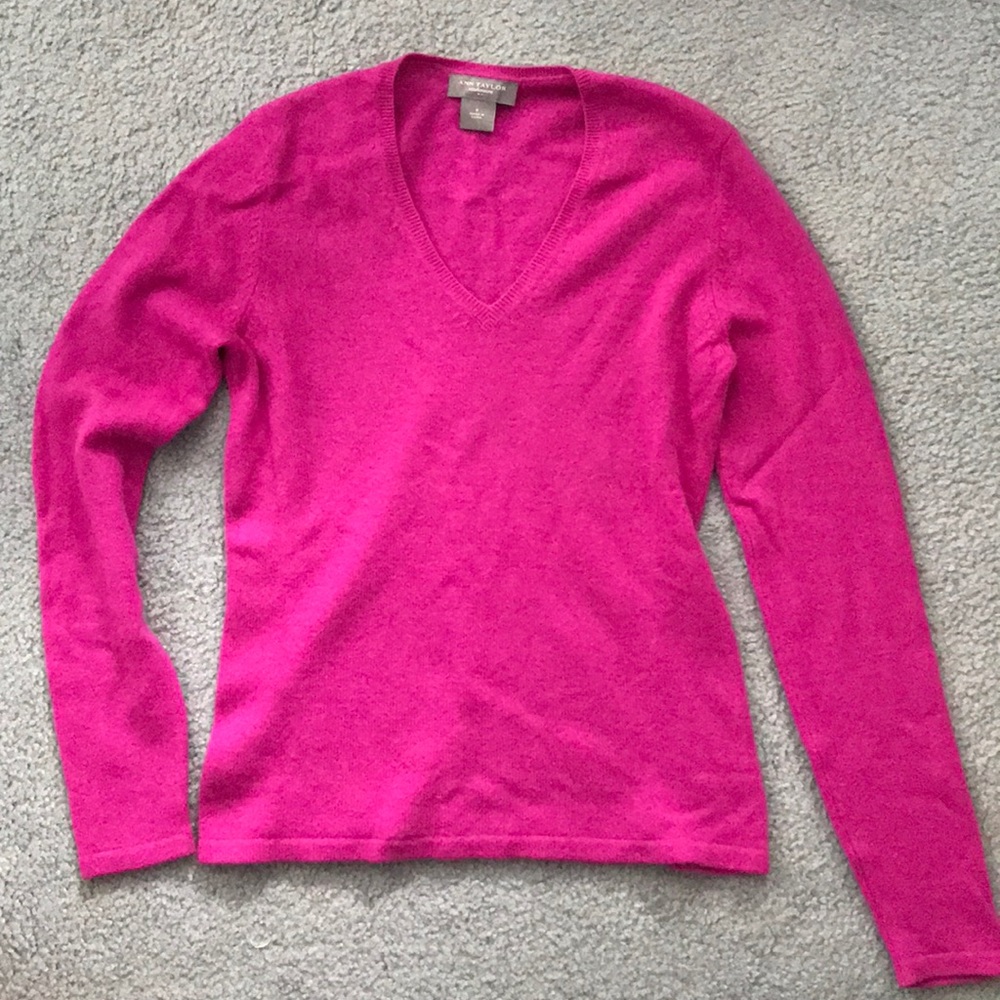 Magenta cashmere sweater